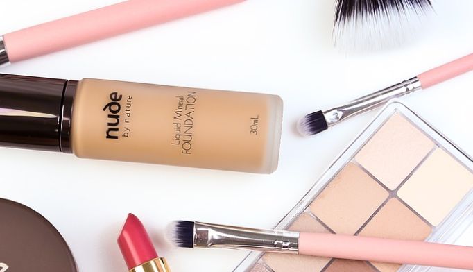 Make up delicato: come essere bellissime dopo i 50 anni